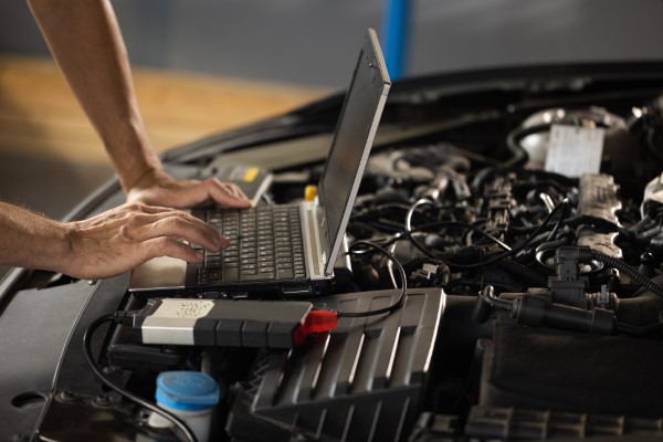 7 Reasons To Take Advantage Of Computer Diagnostics | Autobahn Auto Repair